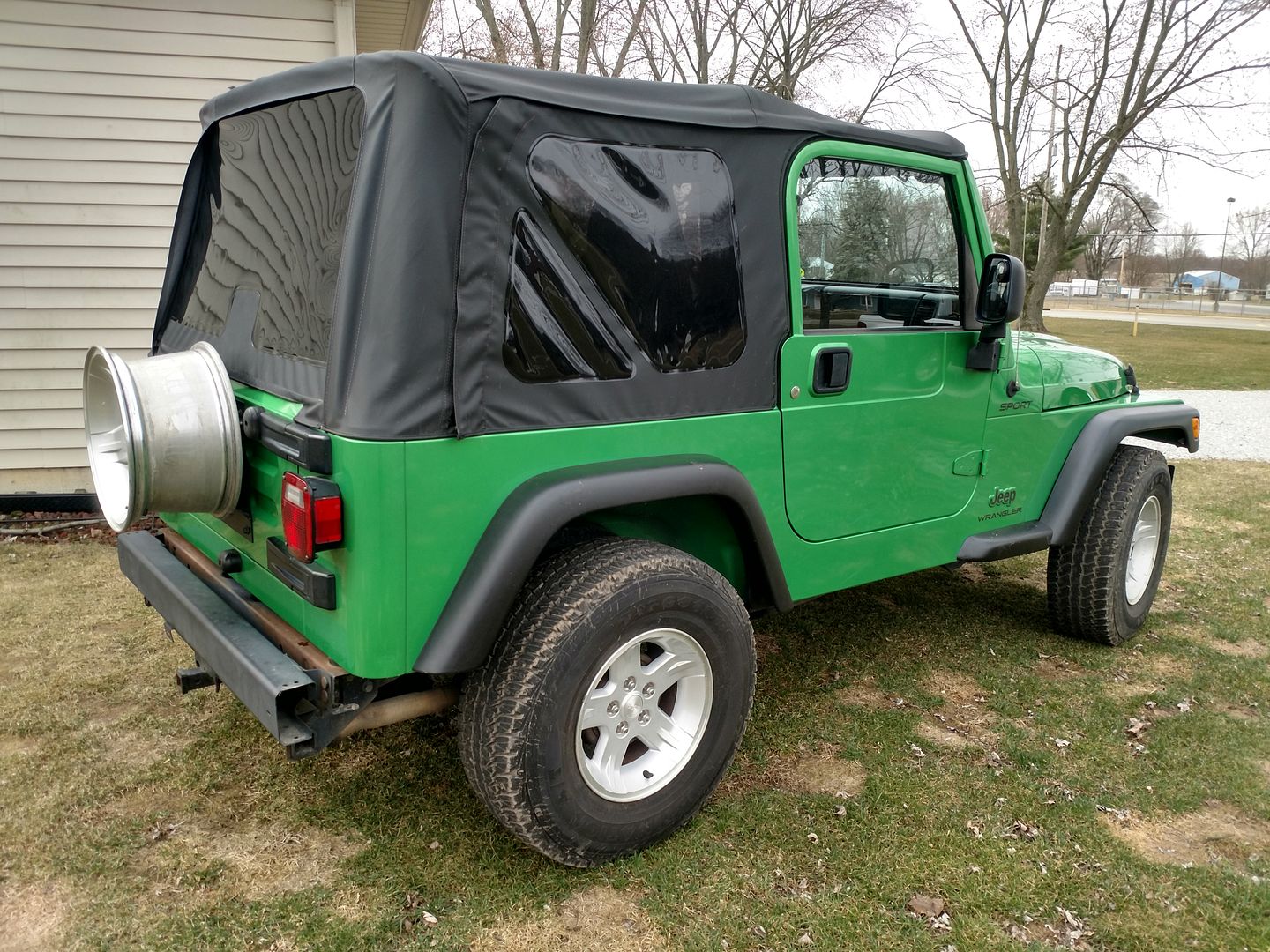 2004 Electric Green Jeep Wrangler Sport Pirate 4x4